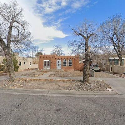 212 Richmond Dr Se, Albuquerque, NM 87106