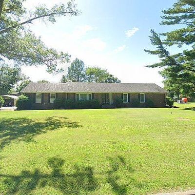 2123 Wedgewood Dr, Union City, TN 38261