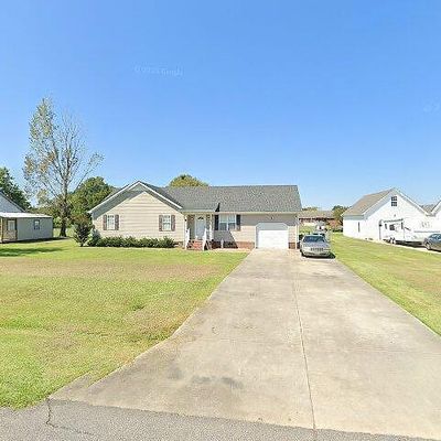 215 Melonie Dr, Elizabeth City, NC 27909