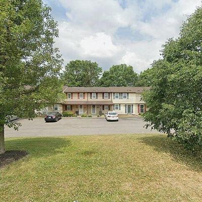 218 Parkwood Dr, Cranberry Township, PA 16066