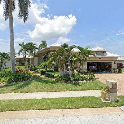 218 Via De La Reina, Merritt Island, FL 32953