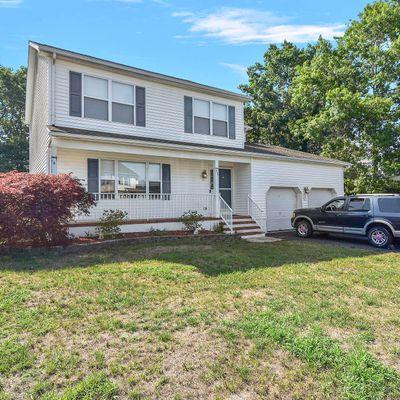 22 Jacob Dr, Howell, NJ 07731