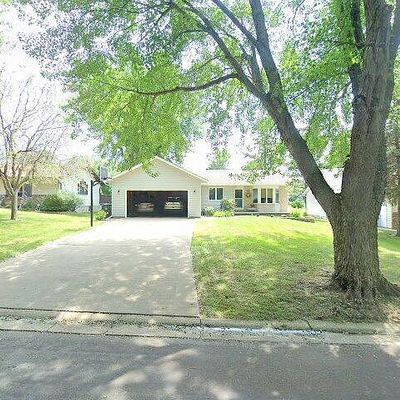 1975 Summit Ave, Worthington, MN 56187