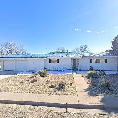 20 Country Club Dr, Las Vegas, NM 87701