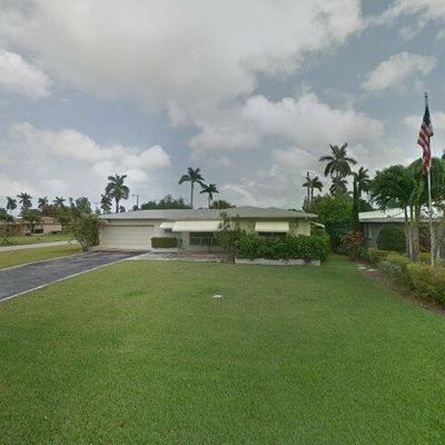 201 Entrada Dr, Hollywood, FL 33021