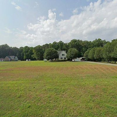 2018 Old Church Rd, Mechanicsville, VA 23111