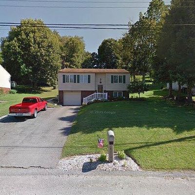 202 Oak St, Manor, PA 15665