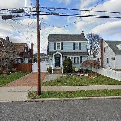 2353 Webster St, North Bellmore, NY 11710