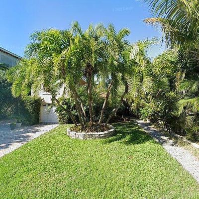 24 160 Th Ct, Redington Beach, FL 33708