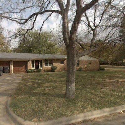 2418 Farington Rd, Wichita Falls, TX 76308