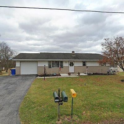 2434 Berkshire Ln, Dover, PA 17315