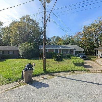 2209 De Kruif Ct, Mobile, AL 36617