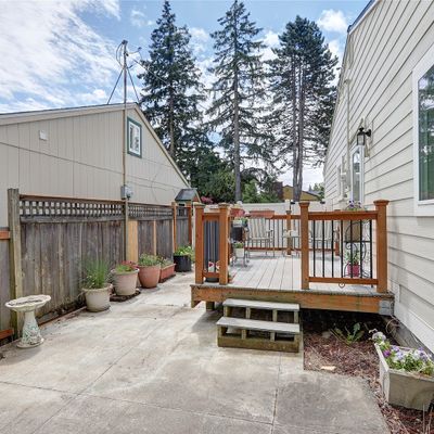 2222 S 126 Th St, Seattle, WA 98168