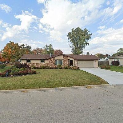 2299 Brick Dr, Green Bay, WI 54303