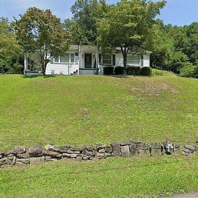 2316 Fields Creek Rd, Winifrede, WV 25214