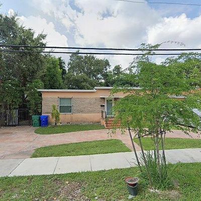 2330 Sw 2 Nd St, Miami, FL 33135