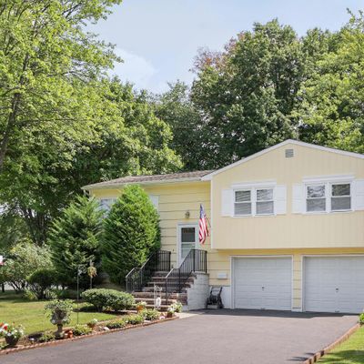 29 Galewood Dr, Hazlet, NJ 07730