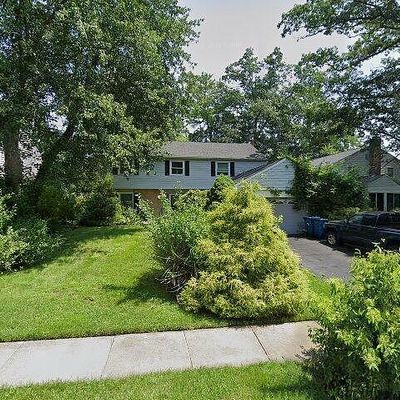 3009 Maple Shade Ln, Wilmington, DE 19810