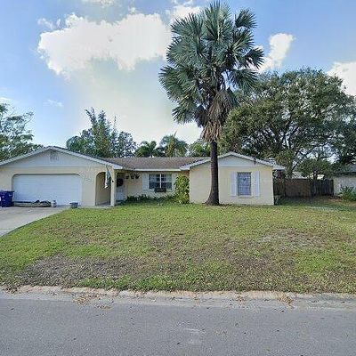 3044 Golden Rain Dr, Sarasota, FL 34232