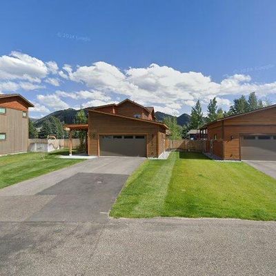 3044 Whitehouse Dr, Jackson, WY 83001