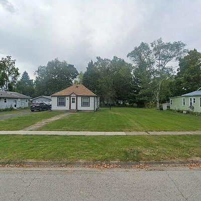 307 S 5 Th Ave, Walworth, WI 53184