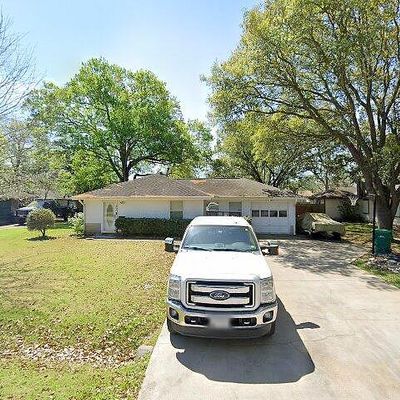 2607 S Crockett St, La Marque, TX 77568