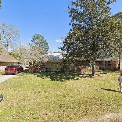 26184 Fallen Oaks Dr, Denham Springs, LA 70726