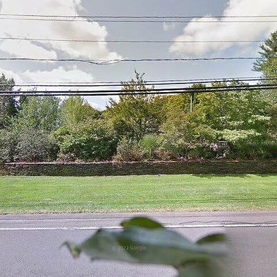 272 Shaker Rd, Longmeadow, MA 01106