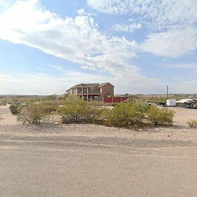 28 Arabian Lane, Elephant Butte, NM 87935