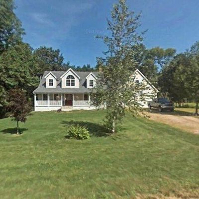 33 Meadow Ln, Salem, CT 06420