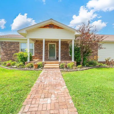 336 Church St, Clifton, TN 38425