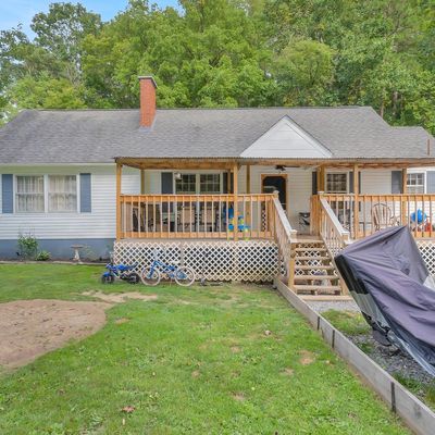 314 Northeast Centre Avenue, Coeburn, VA 24230