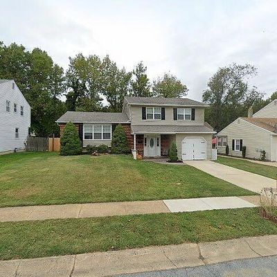 32 Donwood Dr, New Castle, DE 19720