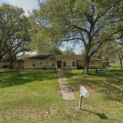 321 Circle Dr, Wharton, TX 77488