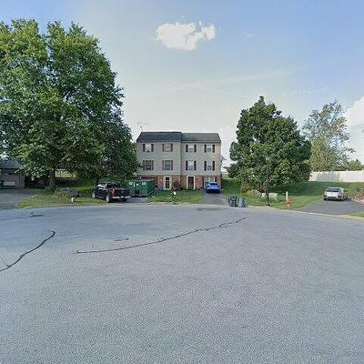 39 Derby Ln, Lancaster, PA 17603