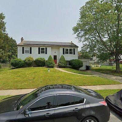 4 Donna Marie Ct, Sicklerville, NJ 08081