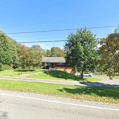 401 Saxonburg Rd, Butler, PA 16002