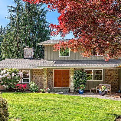 4033 Ne 205 Th St, Lake Forest Park, WA 98155