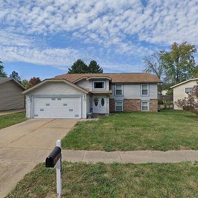 4041 Bugle Bend Dr, Florissant, MO 63034