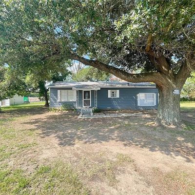 408 E Yeagua St, Groesbeck, TX 76642