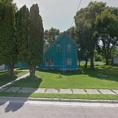 409 Mill St, Welcome, MN 56181