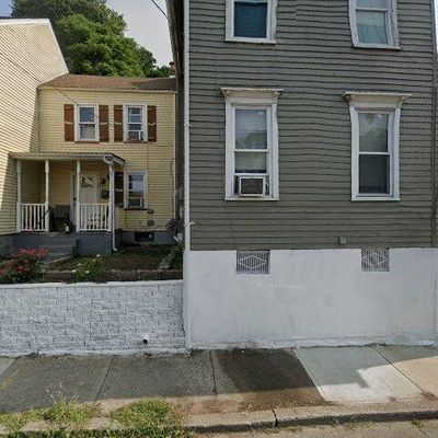 41 Brainard St, Phillipsburg, NJ 08865