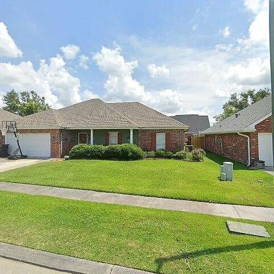 411 Lancaster Dr, Houma, LA 70360