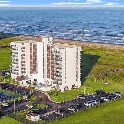 415 East Beach, Galveston, TX 77550