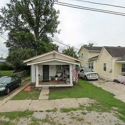 418 W Oak St, Oakland City, IN 47660