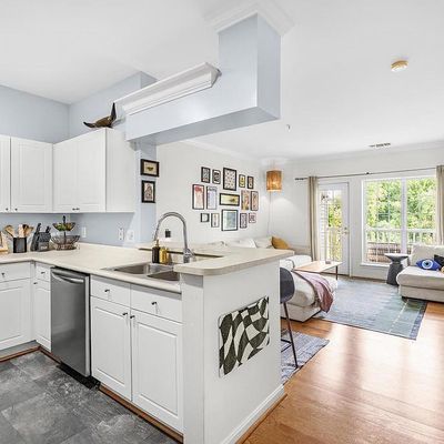 4550 Strutfield Ln, Alexandria, VA 22311