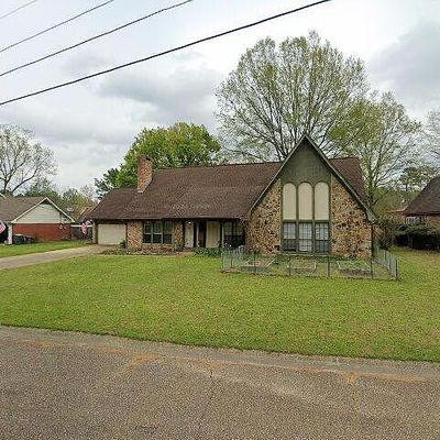 47 Robinhood Cir, Columbus, MS 39705