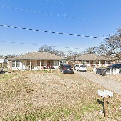 4304 S Cravens Rd, Fort Worth, TX 76119