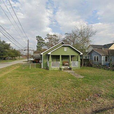 4320 Beggs St, Houston, TX 77009