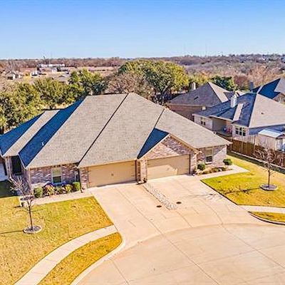 541 Landry Ct, Granbury, TX 76049